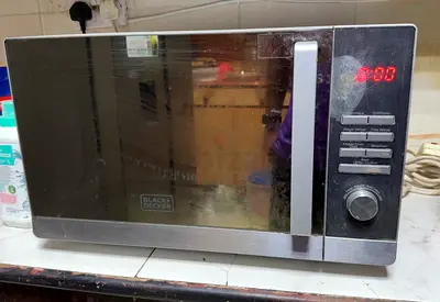 Black  Decker microwave oven