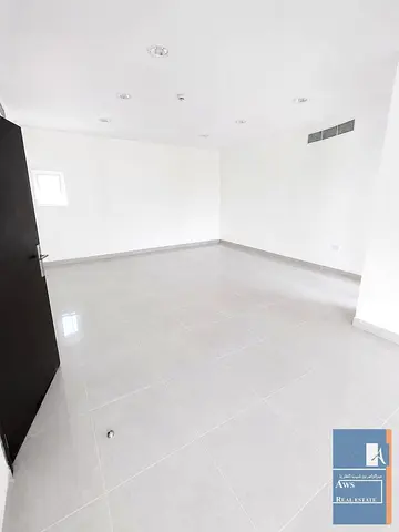 Office Available in Prime Commercial Location, Near Metro