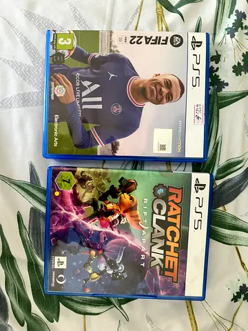 Two PS5 Games:  Ratchet  Clank: Rift Apart and Fifa 22 - perfect Condition