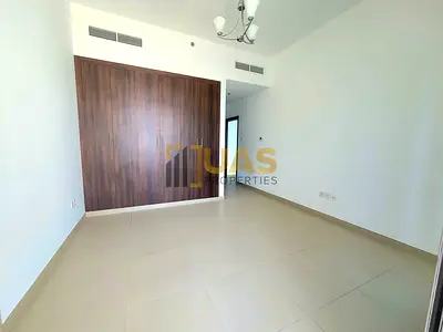 FULL HUGE 1BHK NEAR WTC HOT OFFER STOREROOM