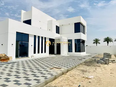Brand New 3 BR Villa in a Prime Location | Book Now