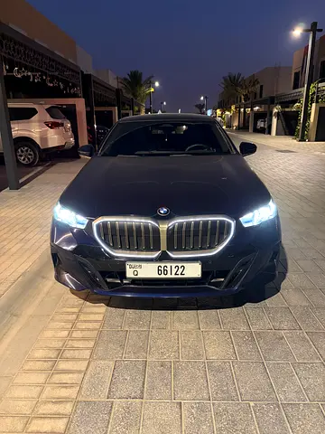 2024 BMW 520i GCC Specs - service contract