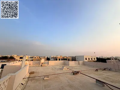 فيلا فاخرة للإيجار في الجرف، عجمان | موقع مميز | فناء واسع وموقف سيارات | مساحة 10,000 قدم مربع