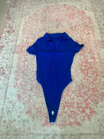 Blue short-sleeve womens bodysuit - size medium