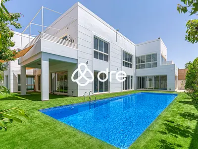 Luxurious | Spacious N Bright | Prime Location