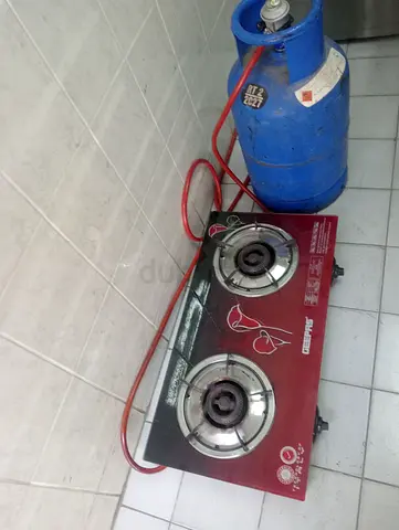 Gas cylinders with stove