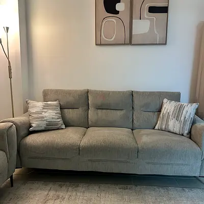 Moving out and selling high-quality