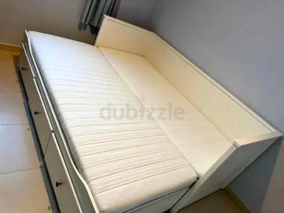 Ikea hemness daybed with Ikea mattres (80*200)