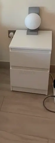 White 2-Drawer Nightstand / Bedside Table in Good Condition
