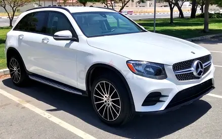 Mercedes Benz GLC 300 - AMG Line