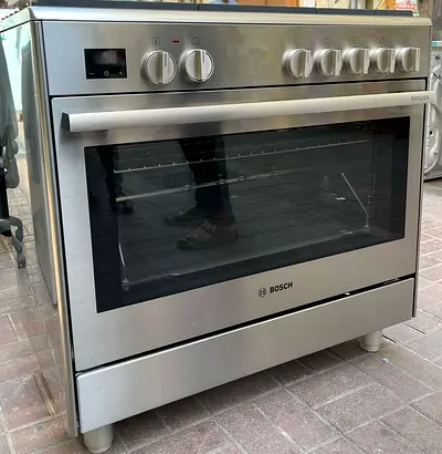Latest Model Bosch Series8 90by60 Combination Cooker