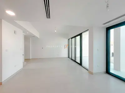 Prime Location | Vacant | Near Pool and Park