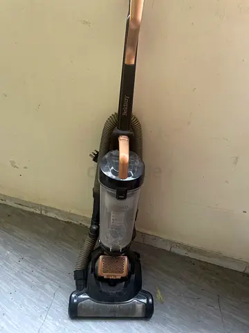 Beldray Bagless upright vacuum cleaner - gently used original price 1100aed