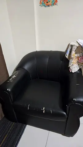 Used one seater sofa for free