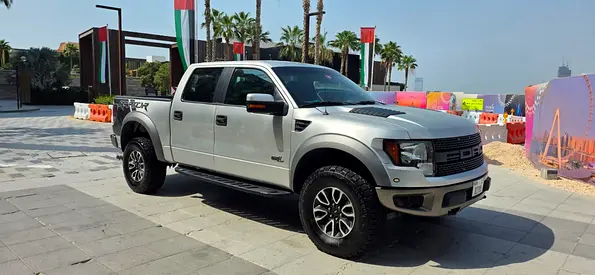 2014-Ford F150 Raptor SVT-Excellent Condition