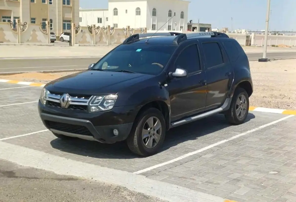 Renault Duster 2015 — photo 1 of 15