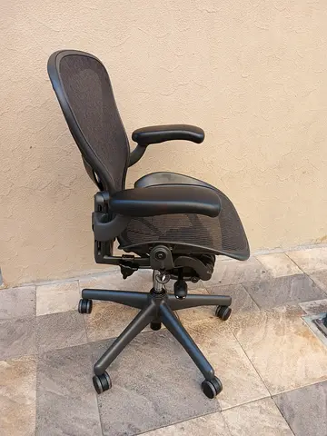 We are selling hermamiller aeron Chair.good cindition only little use