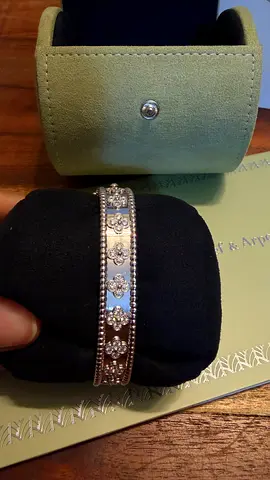 Van cleef perlee clover diamond bracelet