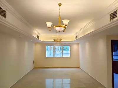 SPACIOUS 2BHK | FAMILY BUILDING | BALCONY I PRIME LOCATION