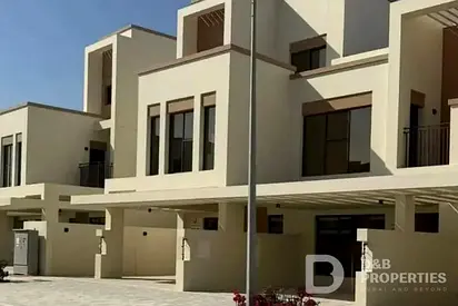 NEGOTIABLE | BRAND NEW | CONTEMPORARY LIVING