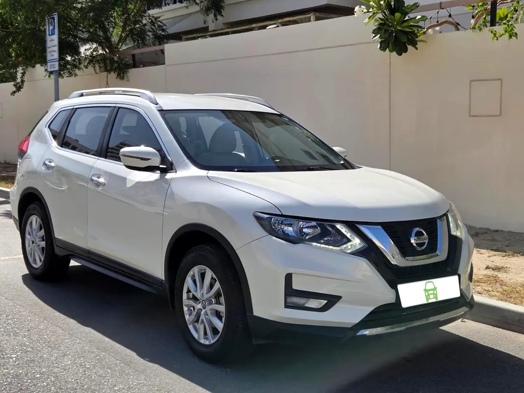 Nissan X-Trail 2021 — photo 1 of 11