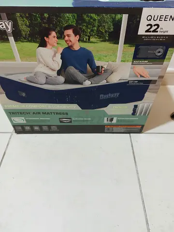 BESTWAY QUEEN AIR MATTRESS
