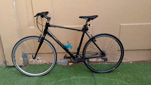 Giant escape frame large good condition
