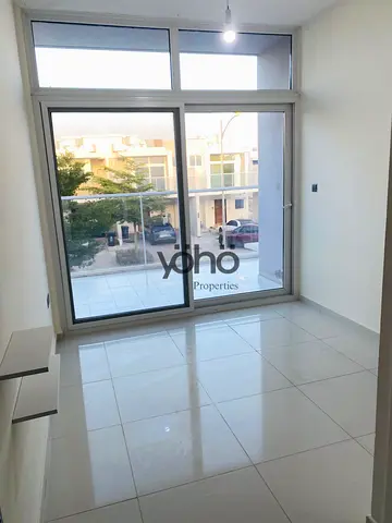 SPACIOUS 3 BED | PRIVATE GARDEN | UNFURNISHED