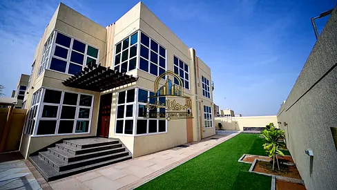Luxurious modern 4 bedroom with maid room villa for rent