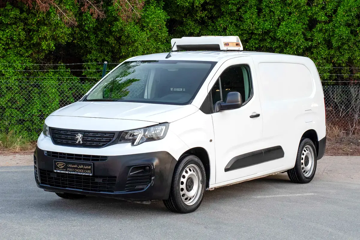 Peugeot Partner 2020 — photo 1 of 15
