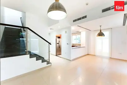 Corner Huge Plot| Upgraded | 4 Beds+Maid