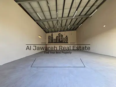 Warehouse with an area of ​​2715 sq ft, 15 kW, and electricity for storage at an attractive price