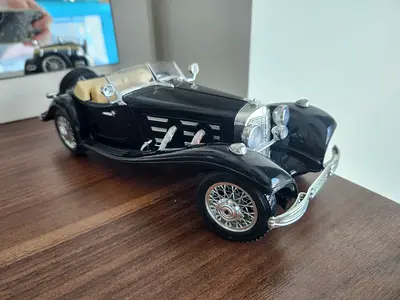 Mercedes-Benz classic 1936 burago - Italy