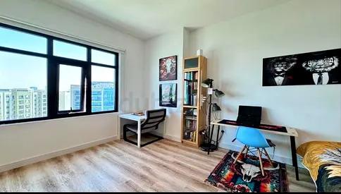 Fully Upgraded Studio in Palace Tower. From Owner, One Cheque
