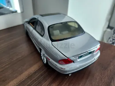 Jaguar Scale 1:18 2001 Maisto Italy
