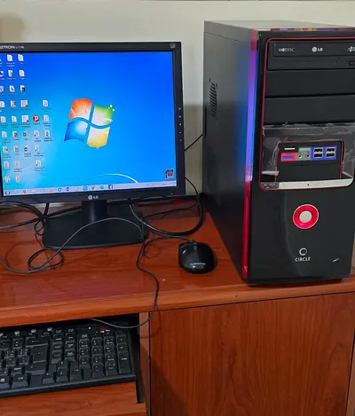 LG Desktop Computer