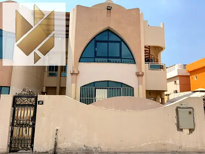 فيلا 4 غرف ماستر بالرفاعة نصف مفروشة ومساحة واسعة