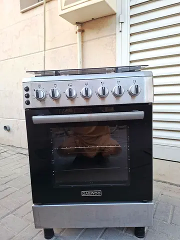 working perfect,  brand Daewoo, Gas Cooker, size 60x60cm