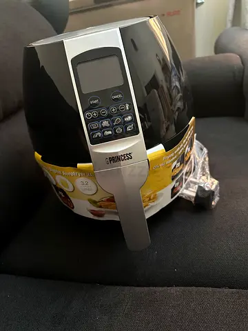 Princess Digital Air Fryer 3.2L – New and Unused