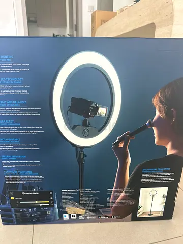 Ring Light with Phone/Camera Mount - Good Condition