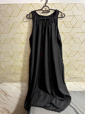 New Unused Black Sleeveless Maxi Dress - Simple Elegant This Flowy