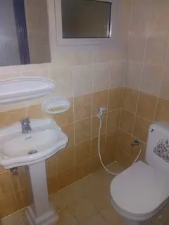 🏡 Annual Rental | Spacious 2-Bedroom Apartment in Al Qasimia 🏡 If you're looking for comfo
