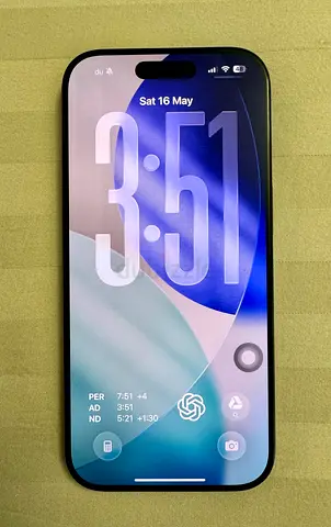 iPhone 16 Pro (black) - Like new