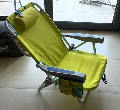 Foldable Beach/Outdoor Reclining Chair with Headrest and Side Pockets
