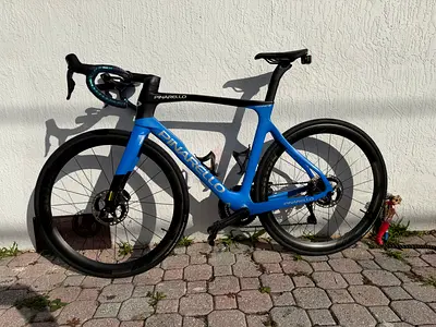 Pinarello Prince 53/ 54+ 2024 model SRAM Reynolds carbon tubeless wheelset