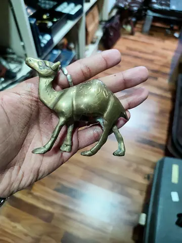 Small Brass Camel Figurine - Vintage Decorative Collectible - 8cm tall
