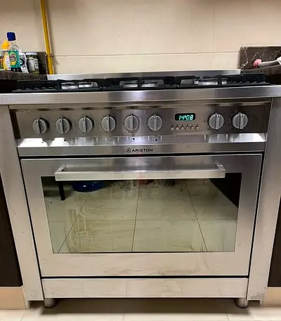 Ariston Gas Range with Oven - 5 Burners, Good Working Condition