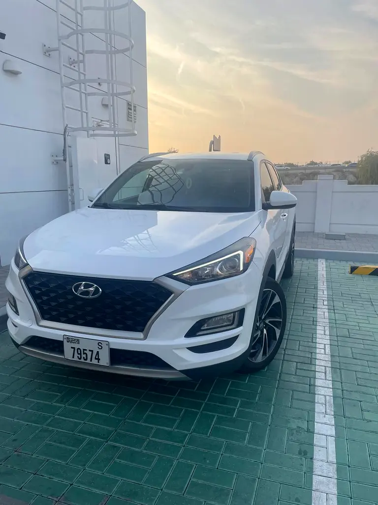 Hyundai Tucson 2019 — photo 1 of 17