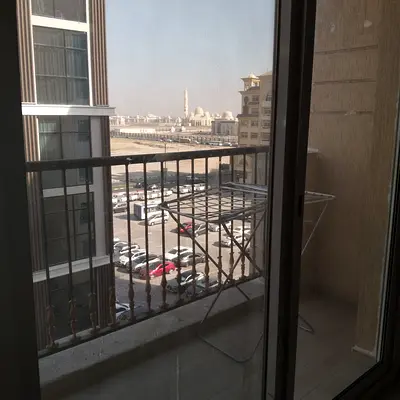 **English:** **Luxury Apartment | Second Tenant | Master Bedroom & Living Room | Balcony | Prime Lo