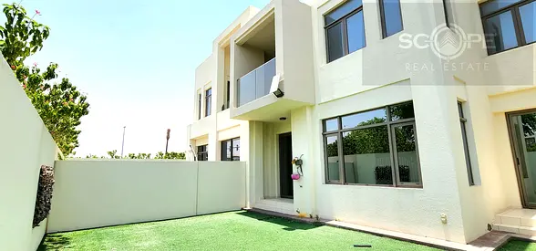 Luxury Type J, Corner, Single Row, Mira Oasis